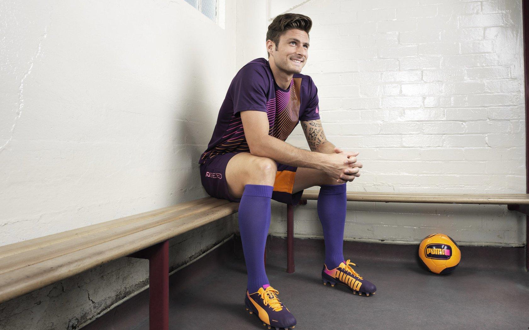 摩洛哥记者金球奖投票引热议,阿什拉夫力压新星,吉拉西异军突起